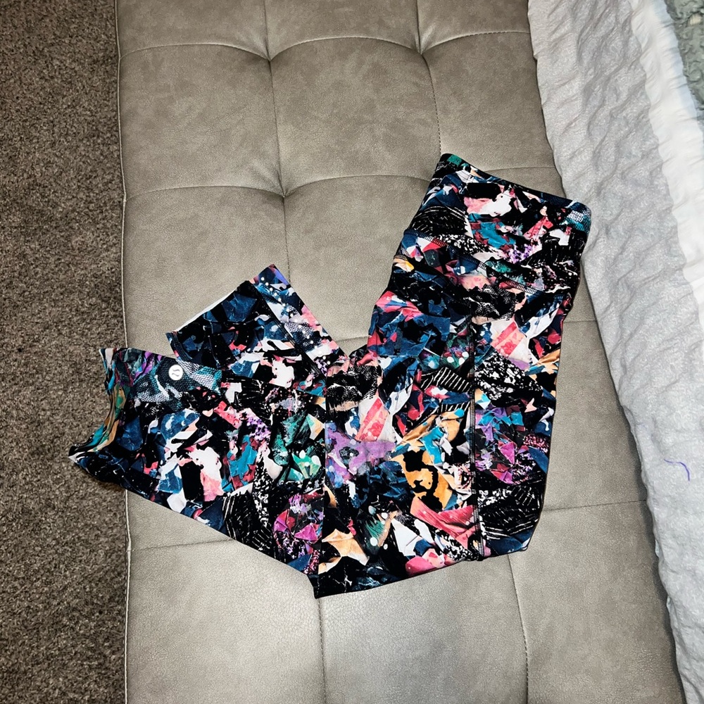 Lululemon crops